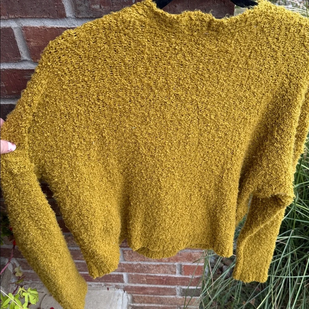 Free People Ladies S Finders Keepers Mustard Yellow V-Neck Sweater